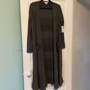 *Medium Gray LuLaRoe Sarah